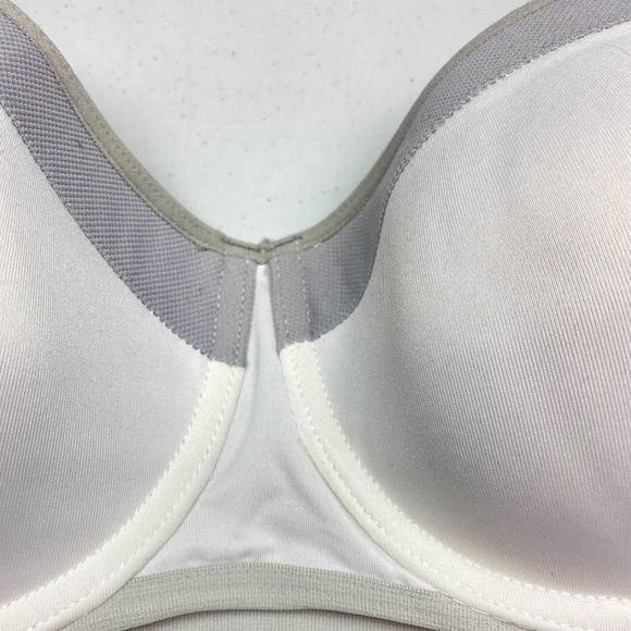Athletic Works WHT GREY. Sports, 36D. *P1053 - Picture 2 of 7
